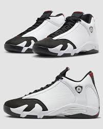 Air Jordan 14 Retro Black Toe