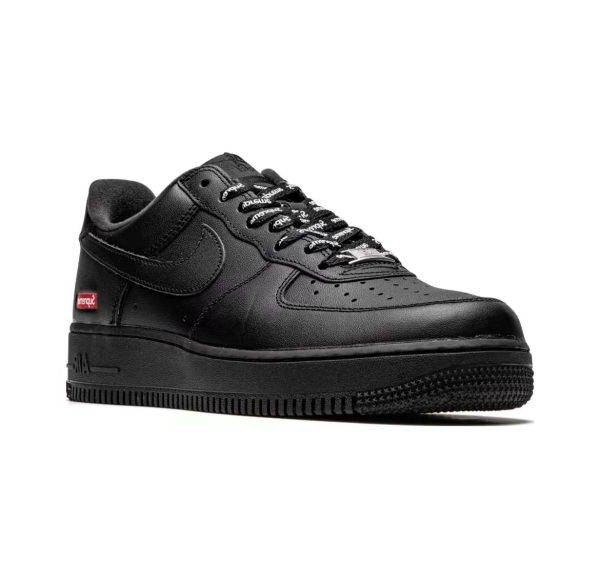 Nike Air Force 1 Low Supreme Black