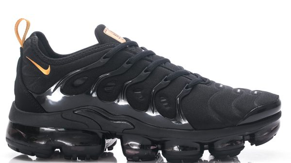 Nike Air VaporMax Plus TN Black metallic gold