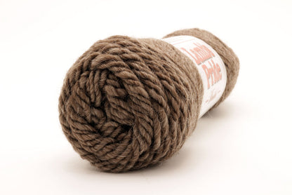 Brown Sheep Co - Lamb's Pride Worsted / Brown Heather M02