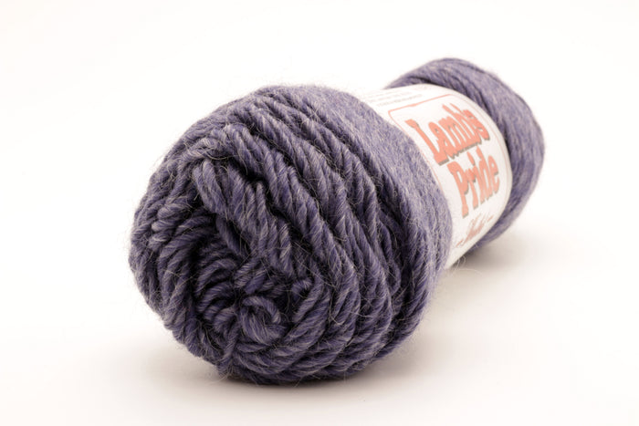 Brown Sheep Co - Lamb's Pride Worsted / Blue Magic M77