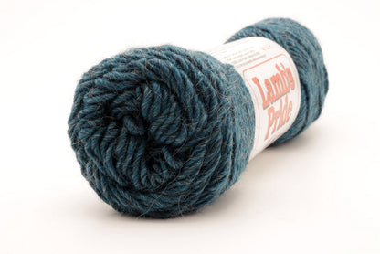 Brown Sheep Co - Lamb's Pride Worsted / Persian Peacock M124