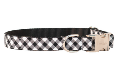 Black picnic plaid dog collar with metal hardware and sturdy black lining. Its classic checkered design brings cozy picnic vibes, making it perfect for fall park strolls, autumn adventures, or festive family photos.