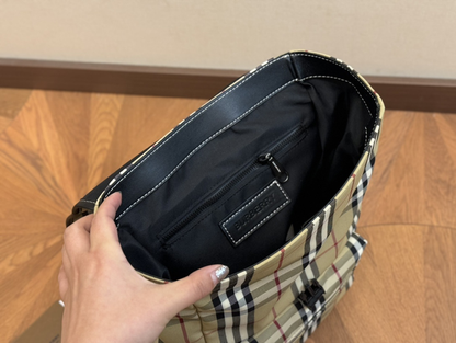 Burberry Men's Crossbody Leather Bag