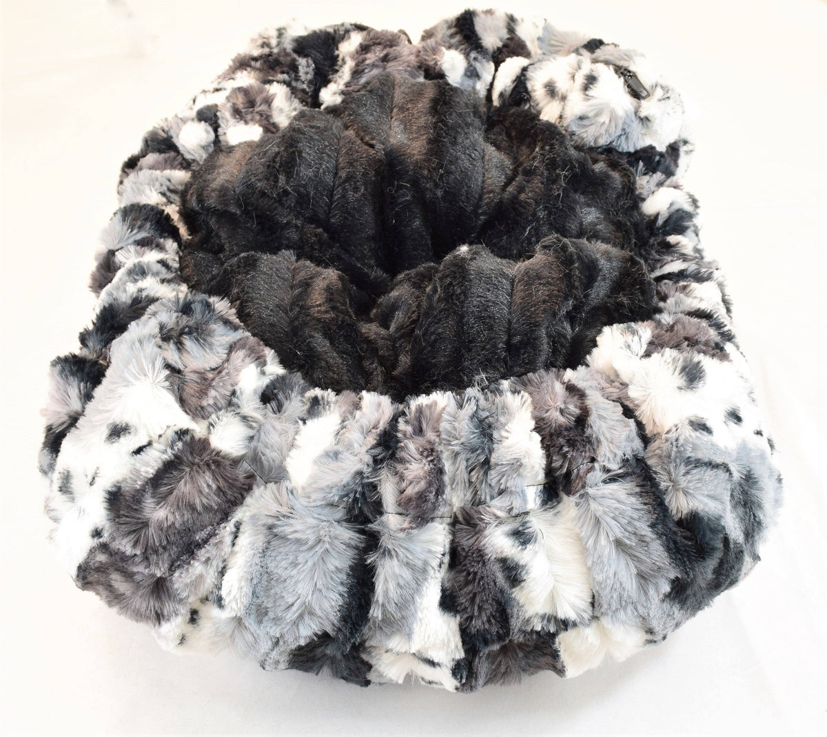 Exotic Fur Black & Black Mink Travel Bed/Blanket: Medium