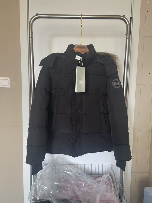 Canada Goose Wyndham Parka Black Label "Full Black"