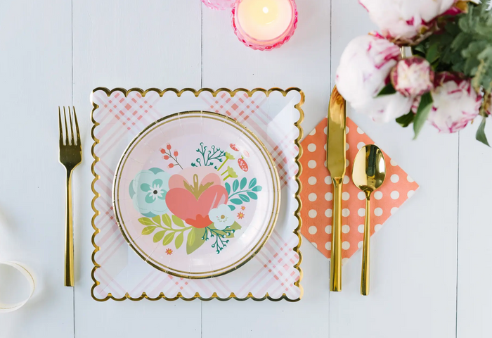 Garden Party 9" Scalloped Plaid Plate