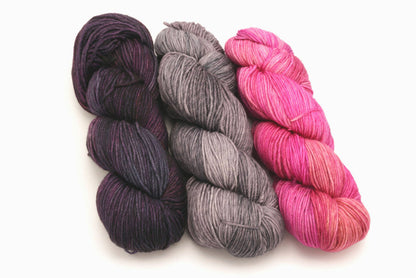 Malabrigo - Arroyo / Purpuras Plomo & English Rose