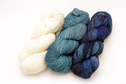 Malabrigo - Arroyo / Natural Reflecting Pool & Regatta Blue