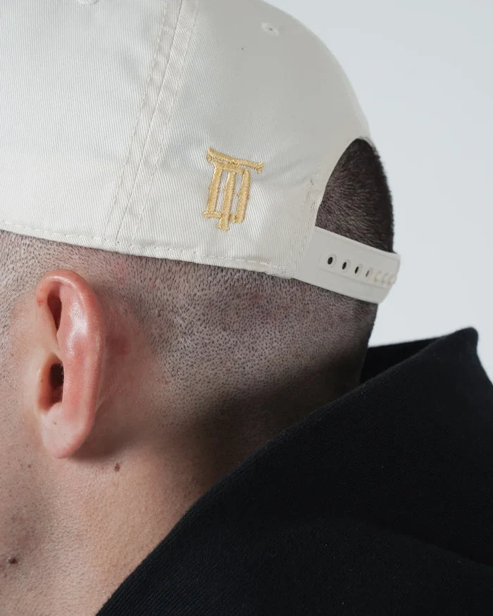 Kingz Player Special Snapback White - Close-Up Side View Male Head Gold Embroidered Logo Adjustable Strap Classic Design BJJ Training Hat [color:White]