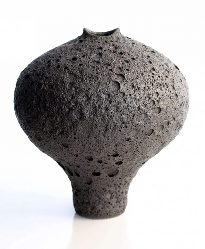Kiyoko Footed Vase- 2 Color Variants