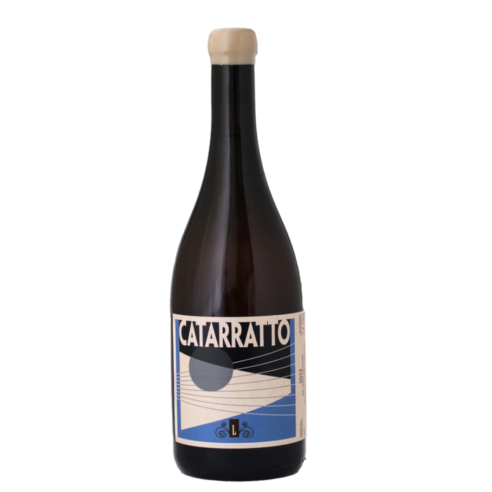 Lamoresca Catarratto 2024 wine bottle with cork and front label