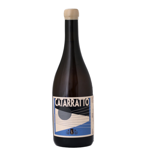 Lamoresca Catarratto 2024 wine bottle with cork and front label
