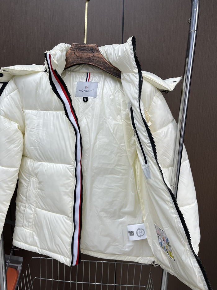 Moncler Montbeliard Down Jacket white