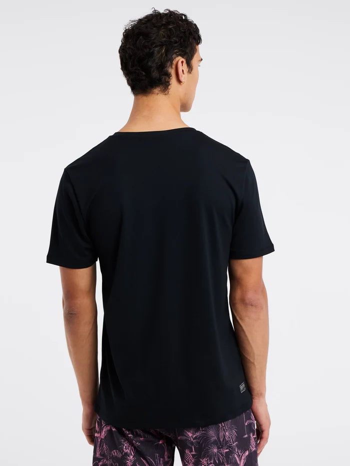 Protest PRTLEGUNDI Men's Lycra Rashguard Surf T-Shirt - Black