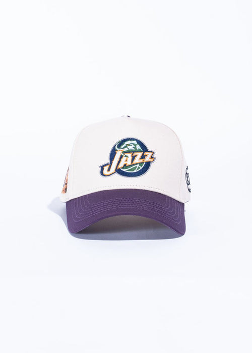 Reference Jazmoth - Cream/Purple