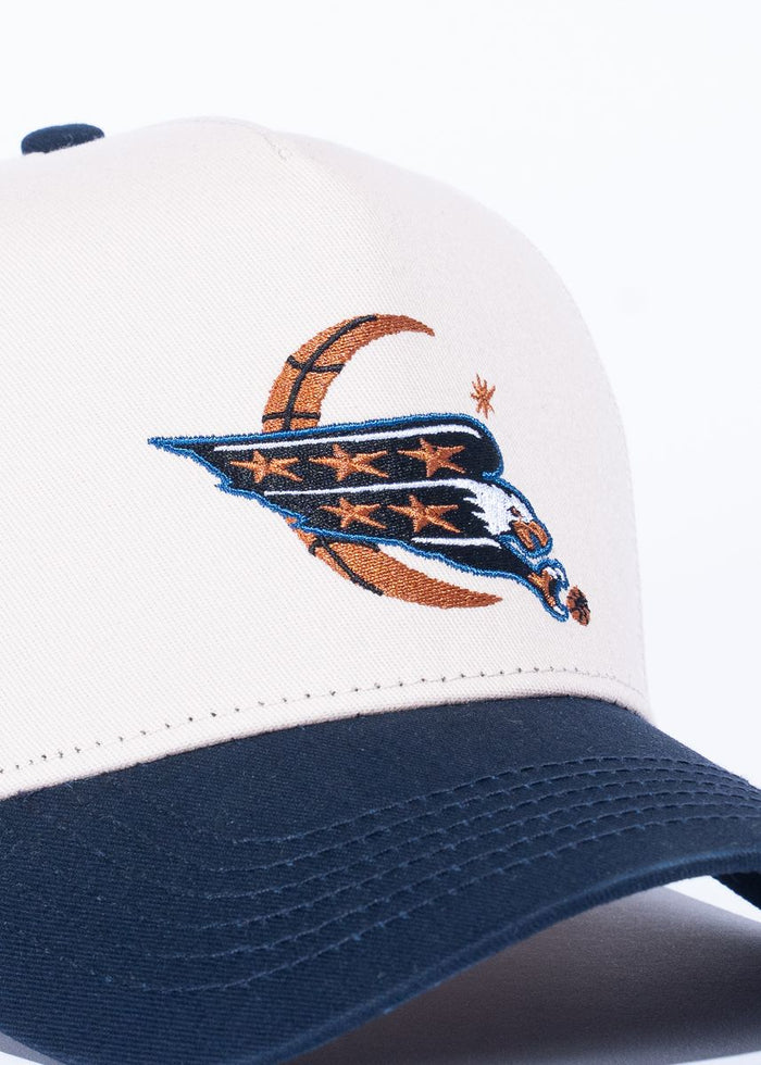 Reference Wizitals - Cream/Navy