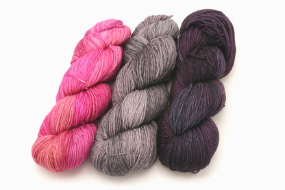 Malabrigo - Arroyo / English Rose Plomo & Purpuras
