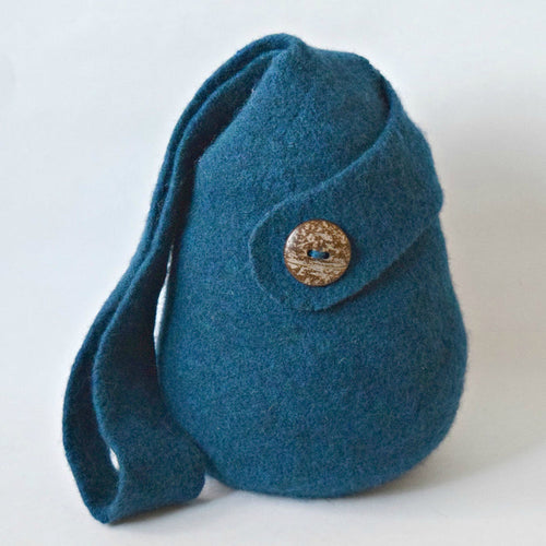 The Twist Bag by Cynthia Pilon Designs