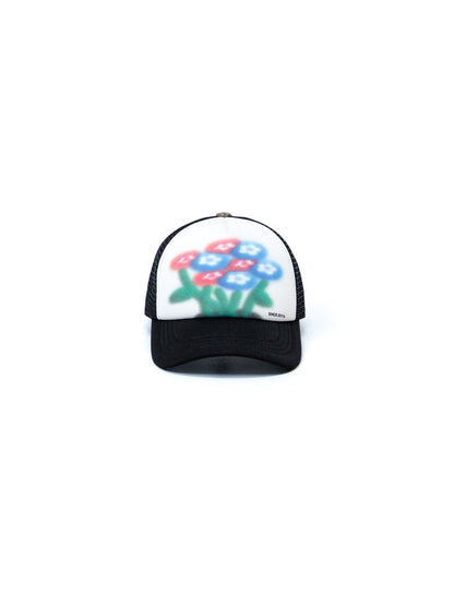Vandy The Pink Spray Flower Trucker Hat Black